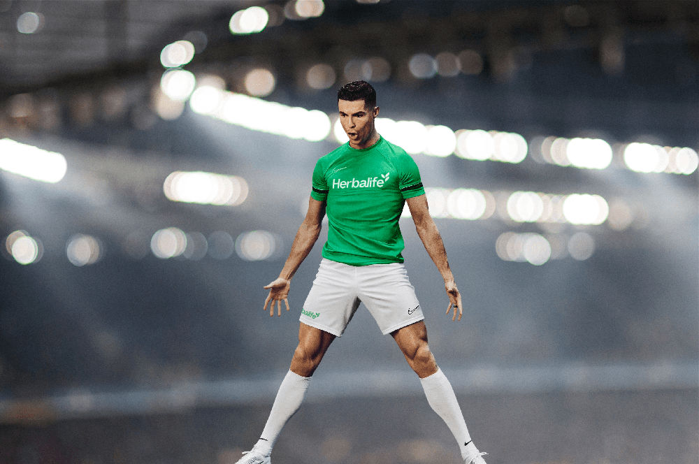 Cristiano Ronaldo footballeur professionnel sponsorisé par Herbalife