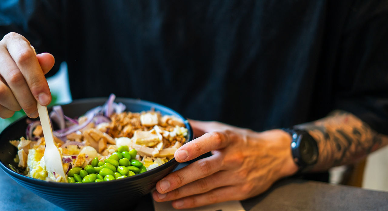 Poke bowl soy beans