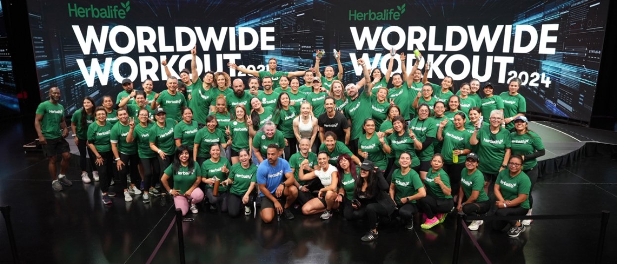 More than 4,900 Herbalife independent distributors and community members from around the world turned out to set new world record.