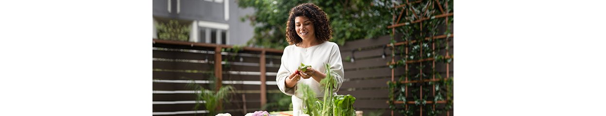 The Header Image for the Plant-Based Diets: Benefits and Simple Steps to Get Started Article on Herbalife.com