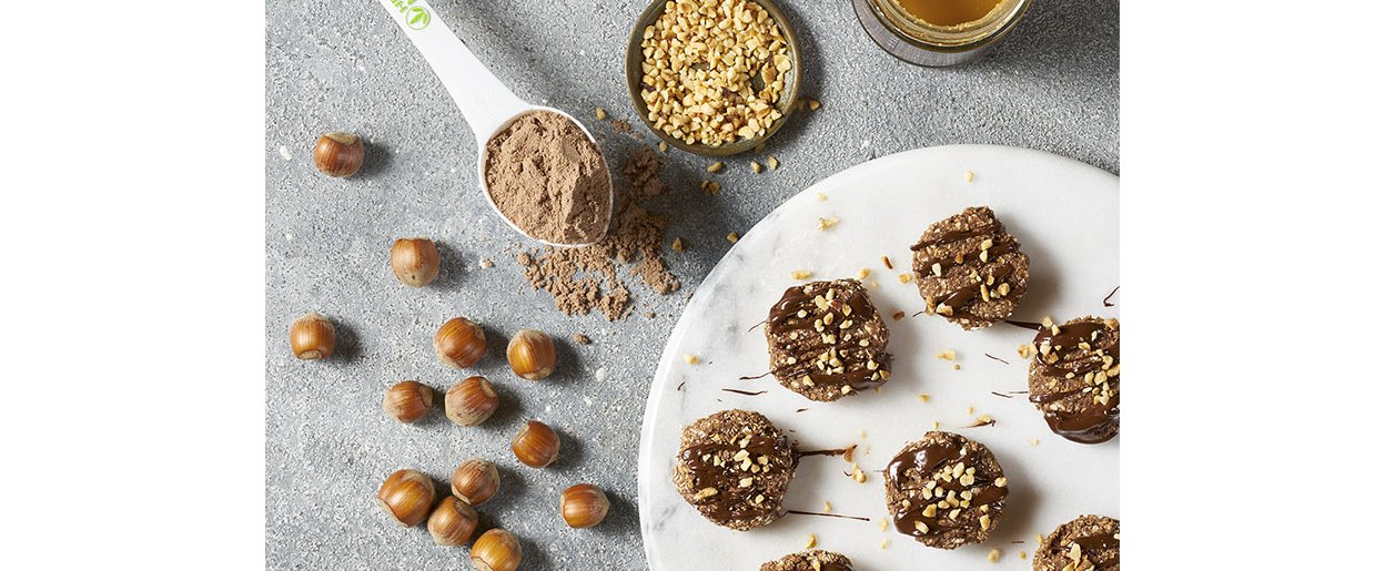 Uppskrift að hrákökum sem eru heilnæmt góðgæti með súkkulaði- og heslihnetubragði