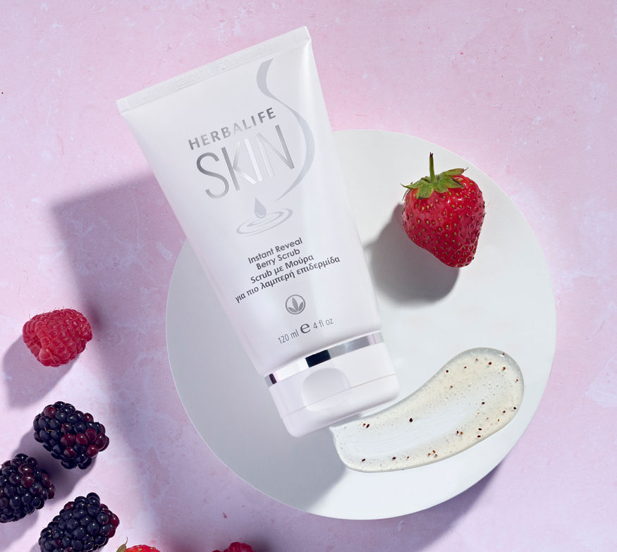 Herbalife SKIN Instant Reveal Berry Scrub | Herbalife Lesotho