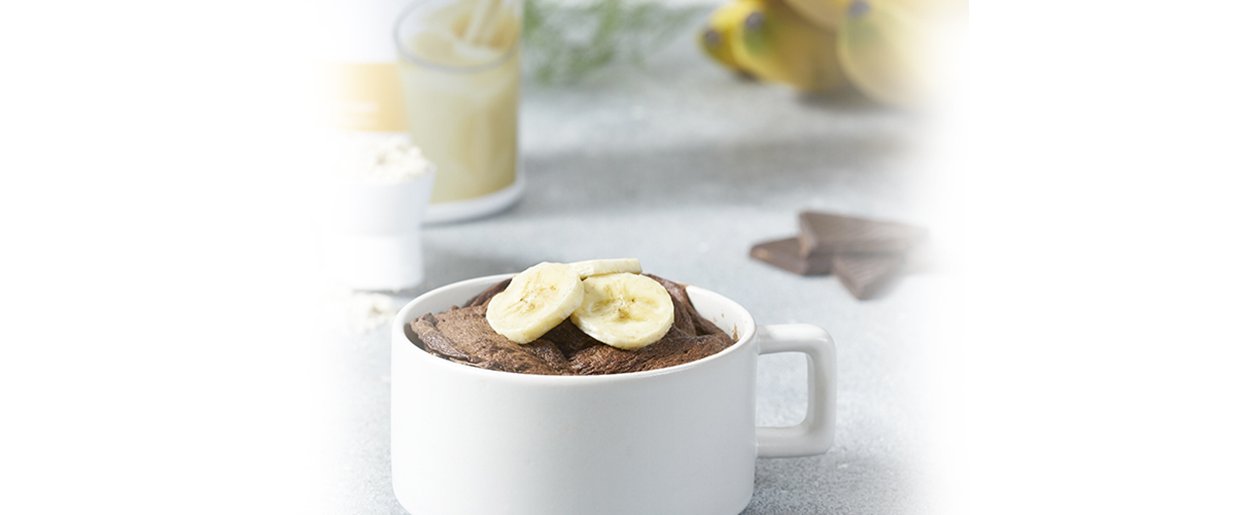 ​​Proteinowe ciastko bananowo-czekoladowe z kubka​ 
