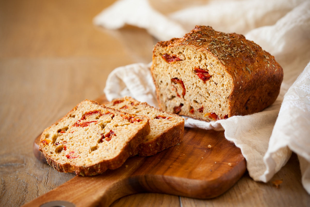 Sundried tomato and cheese bread
