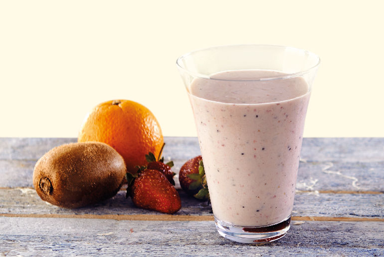 Çilekli kivili shake