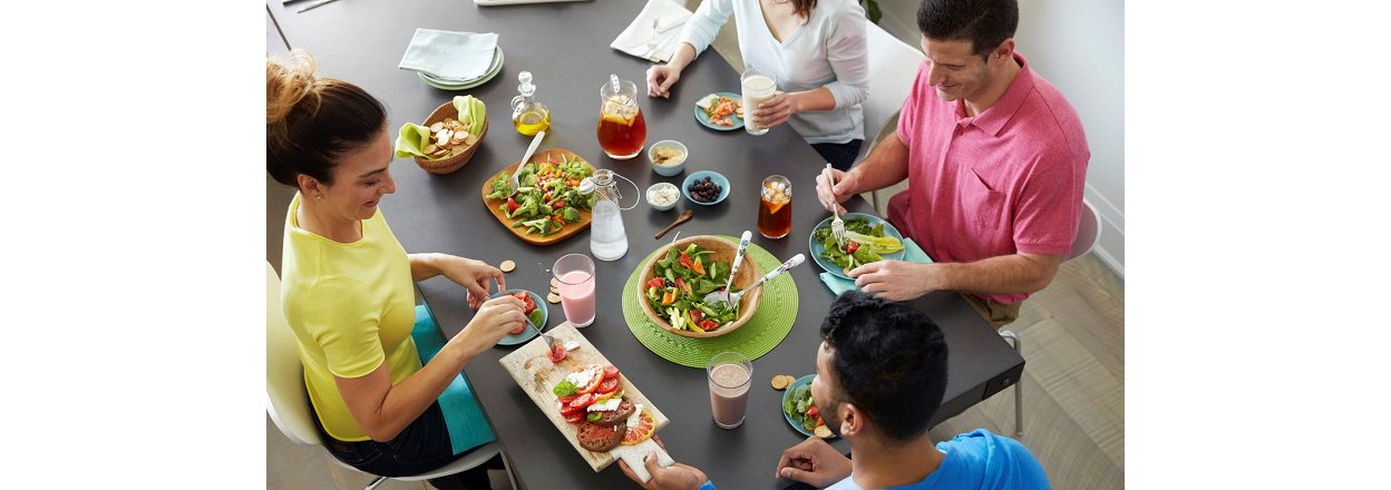 A healthy dinner with friends