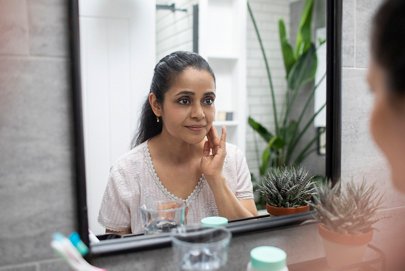 ​​របៀបបង្កើតទម្លាប់ថែរក្សាស្បែកសម្រាប់ការថែទាំខ្លួនឯង និងសុខុមាលភាព​ 