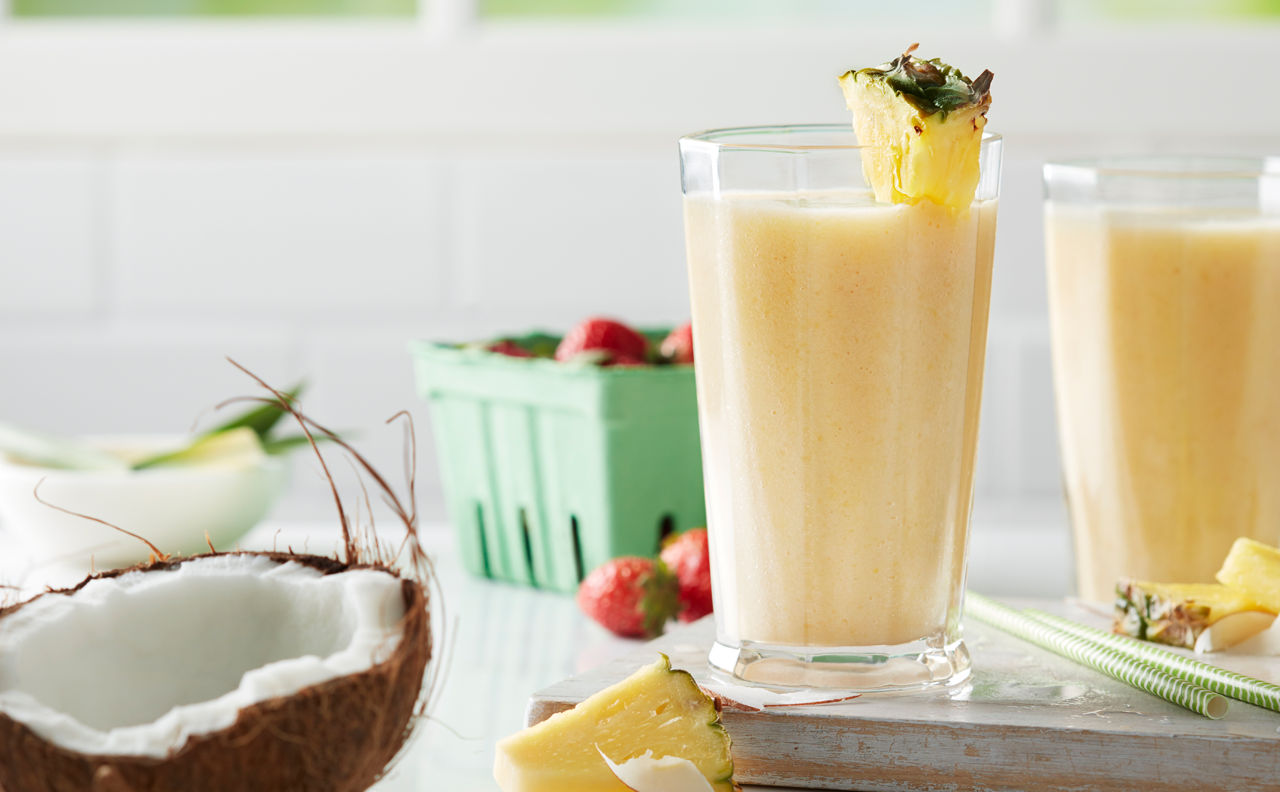 Bebida refrescante sabor piña-coco