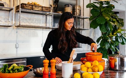 ¿Cuál es la diferencia entre alimentación y nutrición?