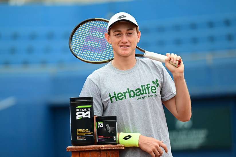 Ignacio Busé, an Herbalife-sponsored tennis athlete from Perú
